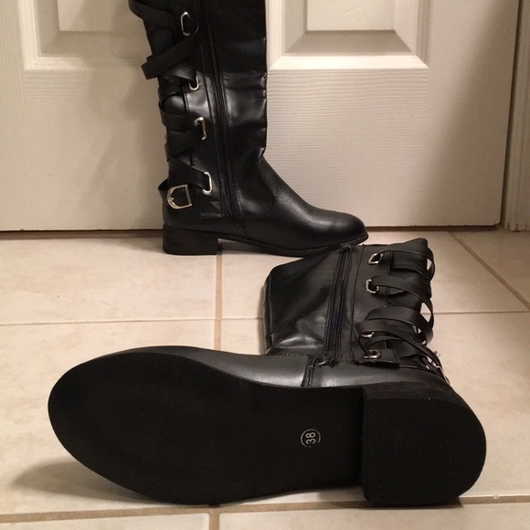 Black knee high boots w/ strap lacing & zippers. - Picture 4 of 6